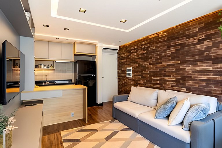 Sunny Studios Luxo by Robert Stays
