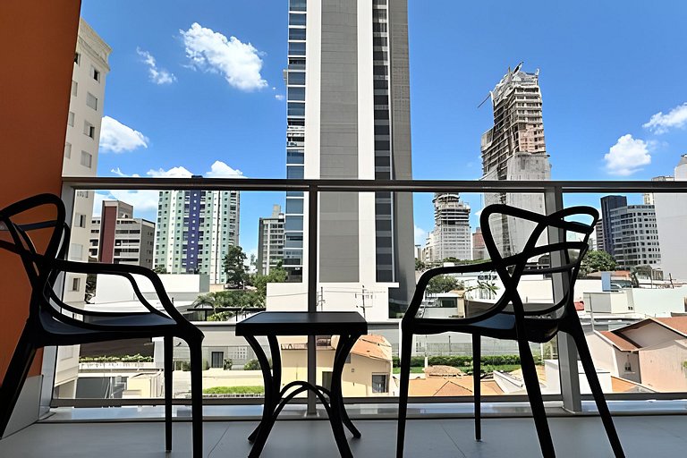 Completo com Luxo Melhor Localização no Cambuí